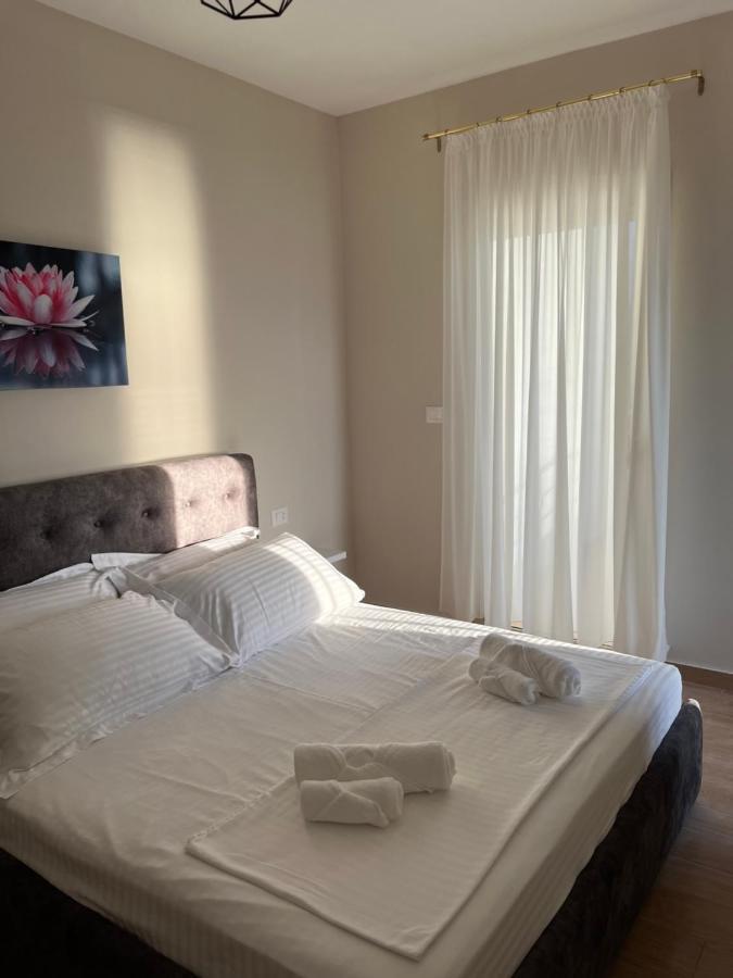 Vlorë Lotus Apartments מראה חיצוני תמונה